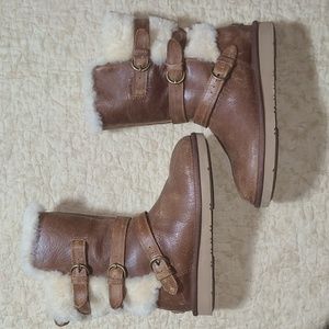 UGG  Beckett Chestnut Brown Leather Triple Buckle Boots Size 6